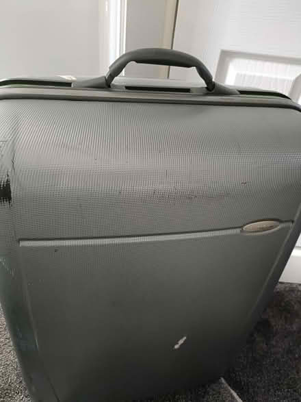 Photo of free Samsonite suitcase (LS6) #1