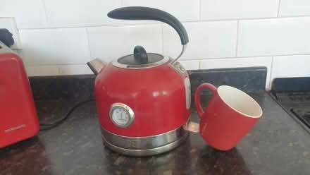 Photo of free Electric Kettle - working but switch doesn't stay on. (IP4) #1
