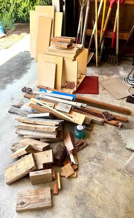 Photo of free Assorted lumber (Palo Alto near Hoover Park) #1