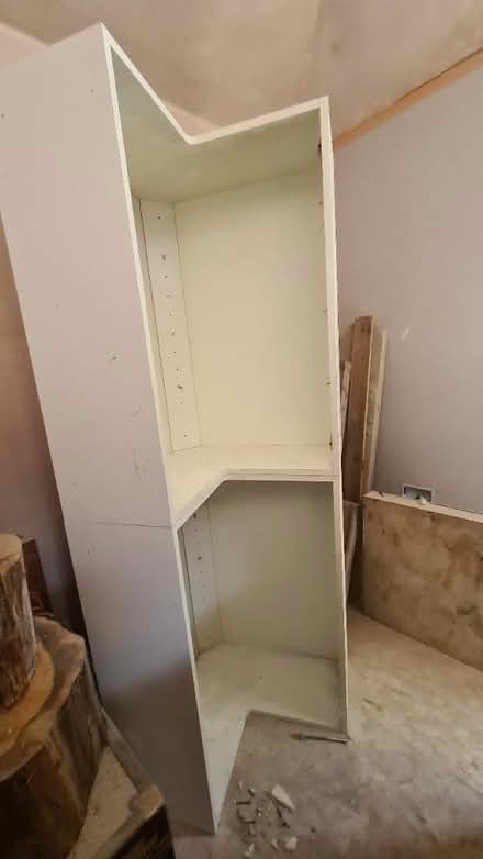 Photo of free Left over kitchen cupboards Howdens (Tolworth KT6) #3