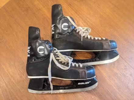 Photo of free Men's hockey skates (Brockton Village) #1