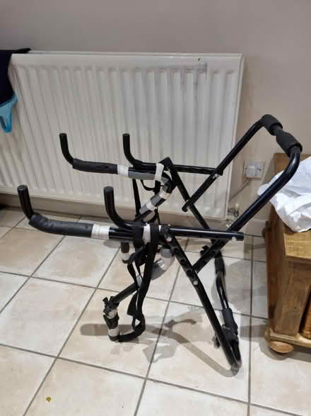 Photo of free Universal 2 bike car carrier (Harmans water, Bracknell, RG12) #1