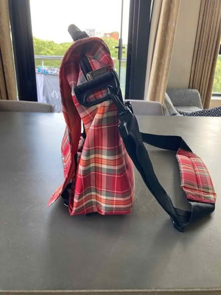 Photo of free Laptop/teenage school bag (E14) (Isle of Dogs, London) #4