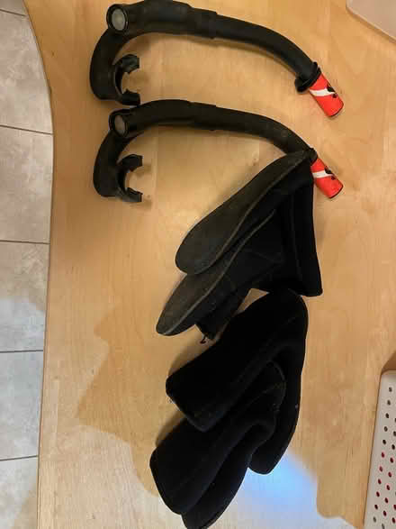 Photo of free ScubaPro Fins Snorkels & Booties (North Shore / below Troy Hill) #1