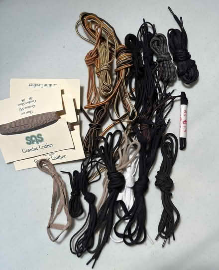 Photo of free Shoe laces (Kanata (Katimavik)) #1