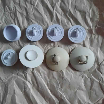 Photo of free Bath and sink plugs (Ryde PO33) #1