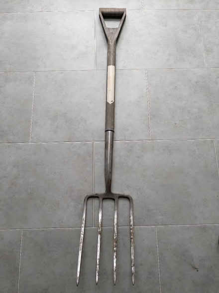 Photo of free Garden fork (BN3, Poets Corner) #1