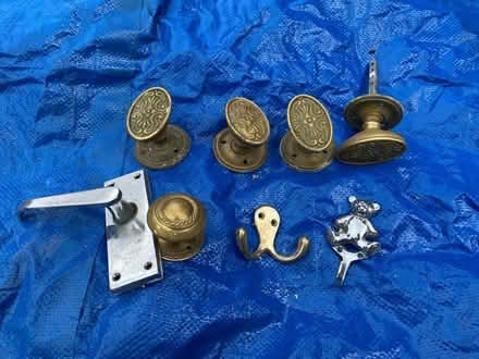 Photo of free Door knobs and hooks (Beckenham) #1