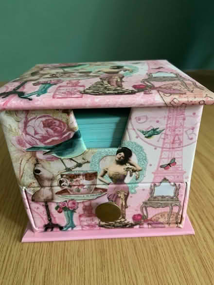 Photo of free Notepaper holder (High Wycombe ,HP13) #2