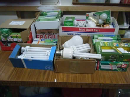 Photo of free Large number of mixed light bulbs (Chalfont St Giles HP8) #1