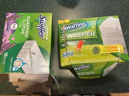 Photo of free Swiffer Sweeper Pads (Stowe) #2