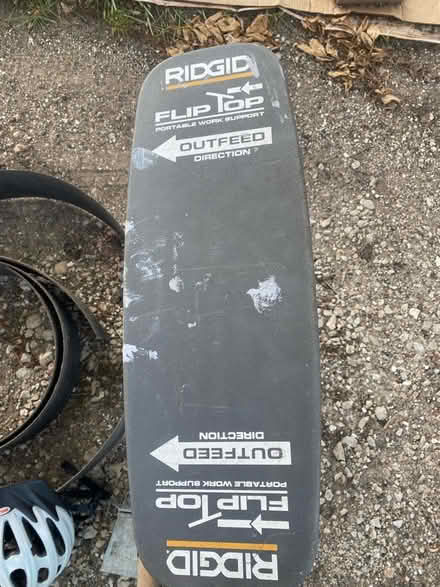 Photo of free foldable work support (Grayslake downtown) #2