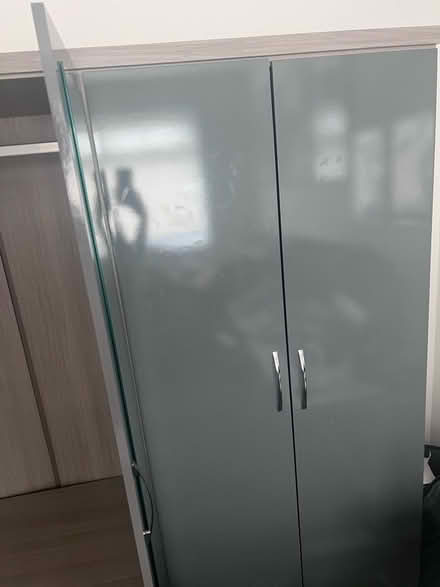 Photo of free Mirrored grey wardrobe (SE25) #3