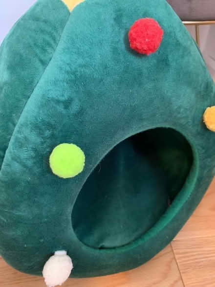 Photo of free Cat bed (Whiteway) #3
