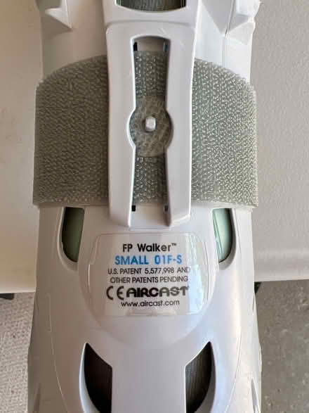 Photo of free Air walking boot (Libertyville, IL) #2