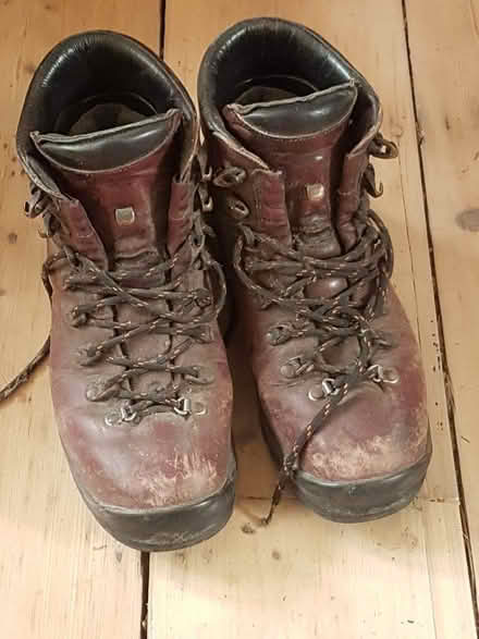 Photo of free Mens walking boots (CT9) #1