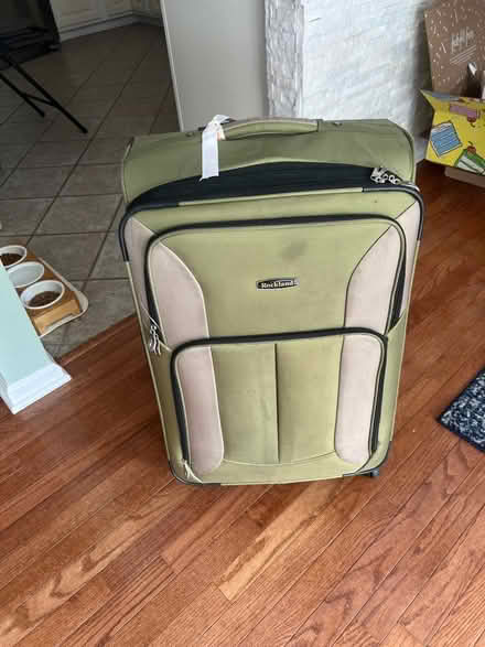 Photo of free Luggage set, soft sided (Elverson) #1