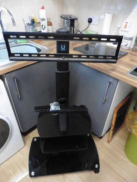 Photo of free Fitueyes Tv glass stand on wheels. (Bedford MK40) #1