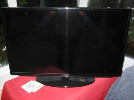 Photo of free Samsung 34" flat screen smart TV for repair. (Aldwick PO21) #1