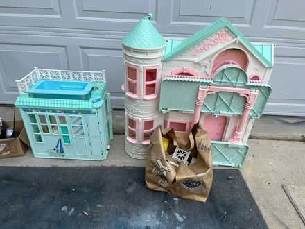 Photo of free 2 Barbie houses (Canton-Sheldon/Ford) #1