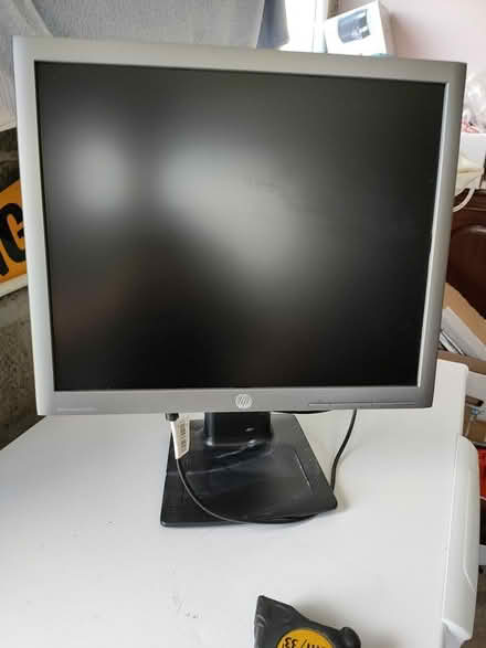 Photo of free HP monitor 21" 4:3 ratio (Dunmurry area) #1