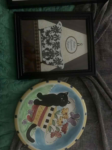 Photo of free Photos and decorative plate (Old Town Herndon) #1