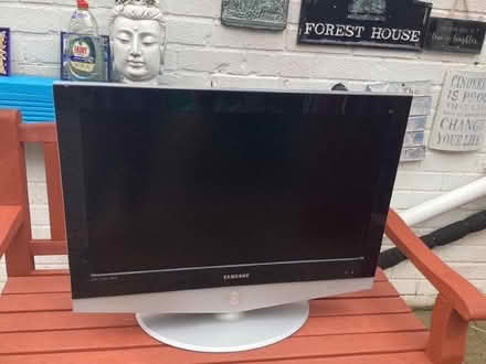 Photo of free Samsung tv (Cheadle Hulme SK8) #1
