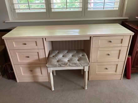 Photo of free Dressing table (Henley in Arden) #1