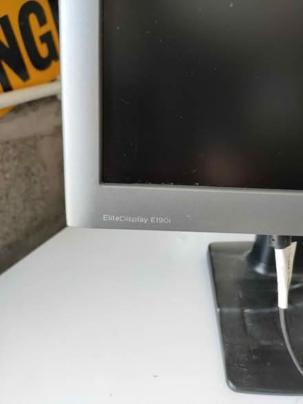 Photo of free HP monitor 21" 4:3 ratio (Dunmurry area) #2