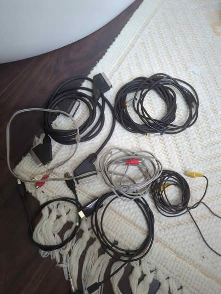 Photo of free 2 x scart 2 x usb optical phono (SO15 Southampton) #1