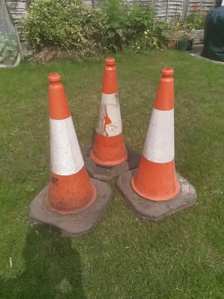 Photo of free 3 traffic cones approx 80 cm tall (Sundorne SY1) #1