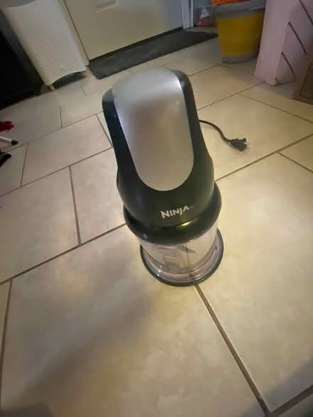 Photo of free processor, spiralizer, wine book (Petworth/Columbia Heights) #1