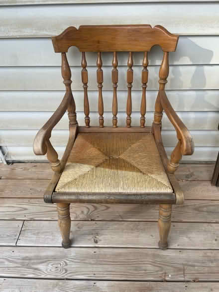 Photo of free Wooden chair (Front Royal) #1