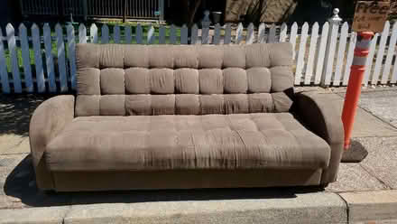 Photo of free Gorgeous Futon (Mount Carmel) #1