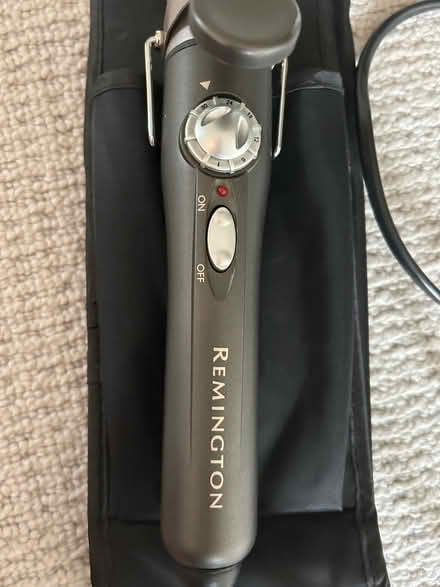 Photo of free Remington hair tongs (South Holmwood RH5) #1