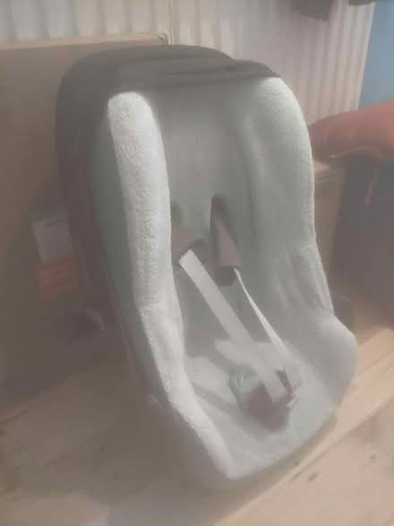 Photo of free baby car seat (Round Hill BN2) #1