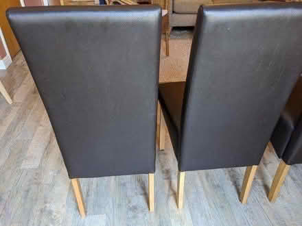 Photo of free 4x dining chairs (BN43) #2