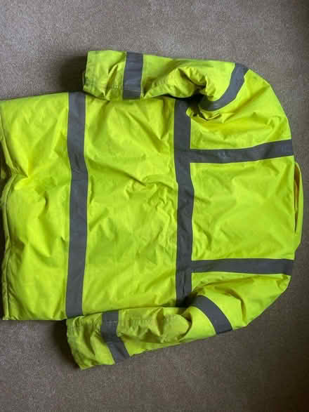 Photo of free XXL High Viz jacket (WR15 5) #1