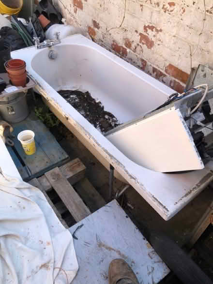 Photo of free Bath tub (Southport PR8) #1