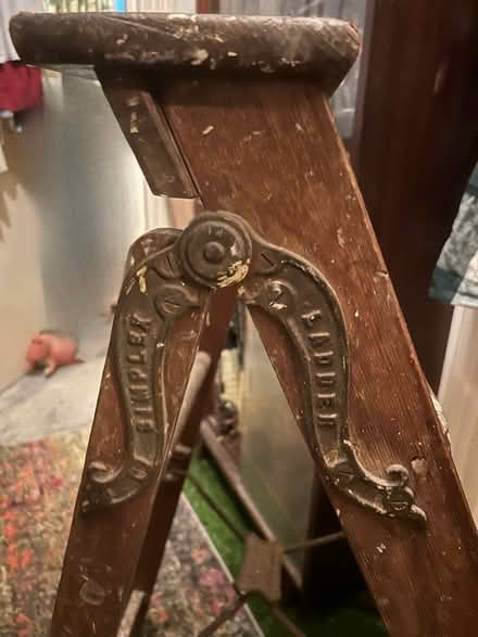 Photo of free Old step ladder (Finsbury Park N4) #3