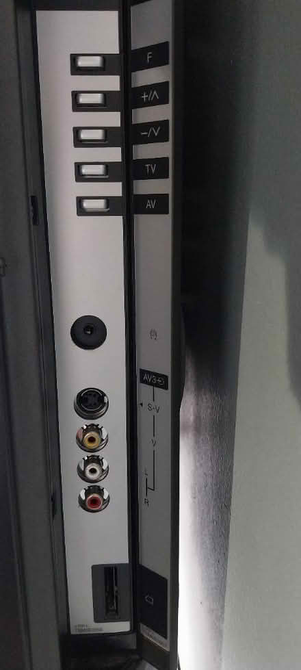 Photo of free 50 inch Panasonic TV (Hemel Hempstead HP2) #1