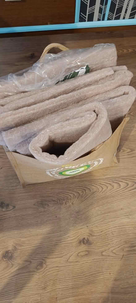 Photo of free 5 bits of padding from hello fresh boxes (Leith EH6) #1