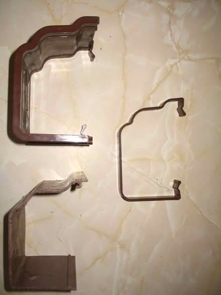 Photo of Plastic gutter union bracket (Bucknell SY7) #1