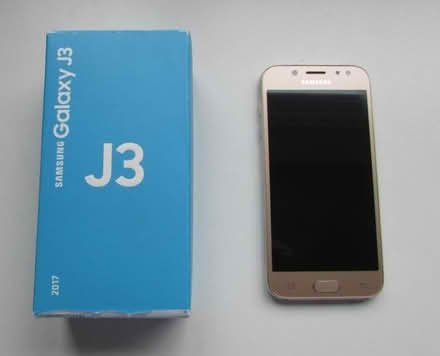 Photo of free Android smartphone (Furnace Green RH10) #1