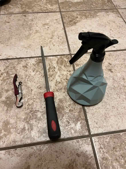 Photo of free Assorted Household Items (Washington Square Park) #2