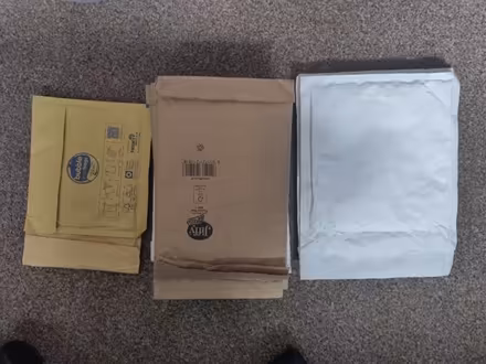 Photo of free Mixed size padded envelopes (Farington PR25) #2