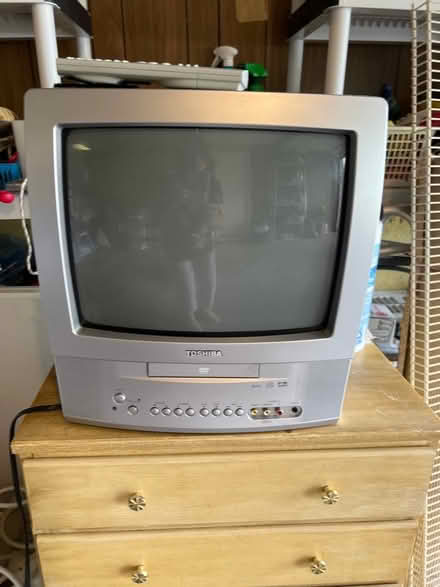 Photo of free Toshiba TV and DVD Player (Briarcliffe, Wheaton) #2