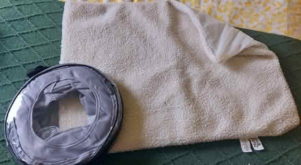 Photo of free Cat tunnel and self heating mat (EH6 Leith) #1