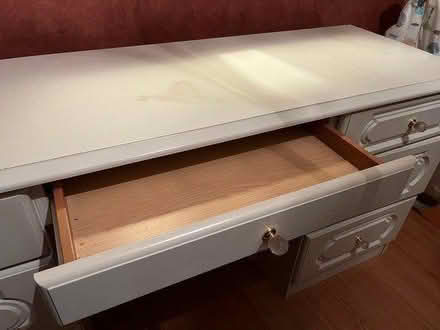 Photo of free Dressing table (GU22) #3