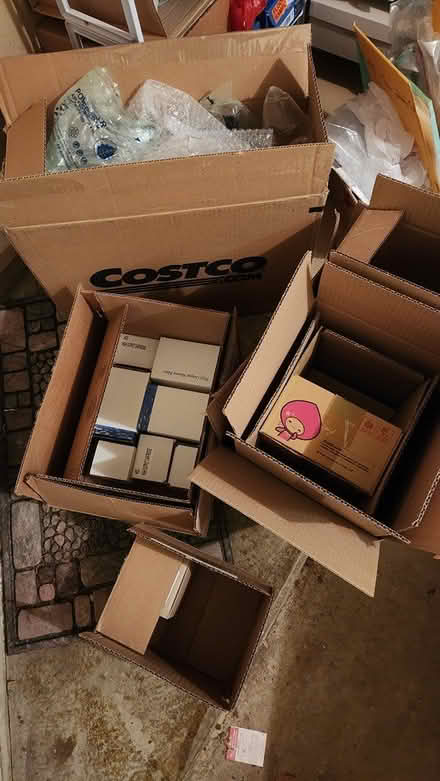 Photo of free Boxes (small & medium sized) (woodfield corporate office) #1
